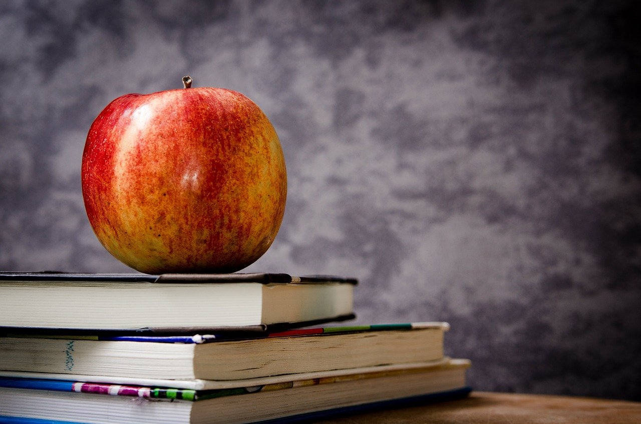 apple with books