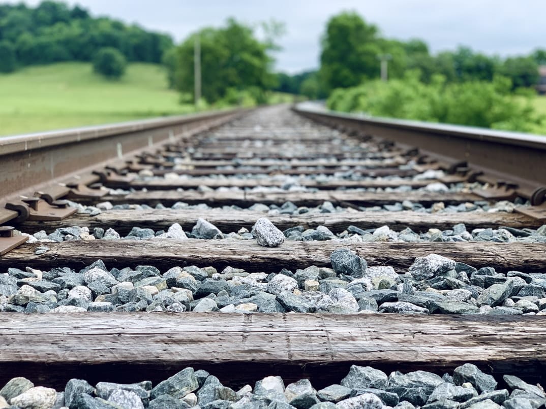 train tracks
